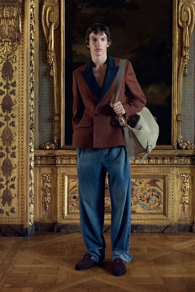 Look 24